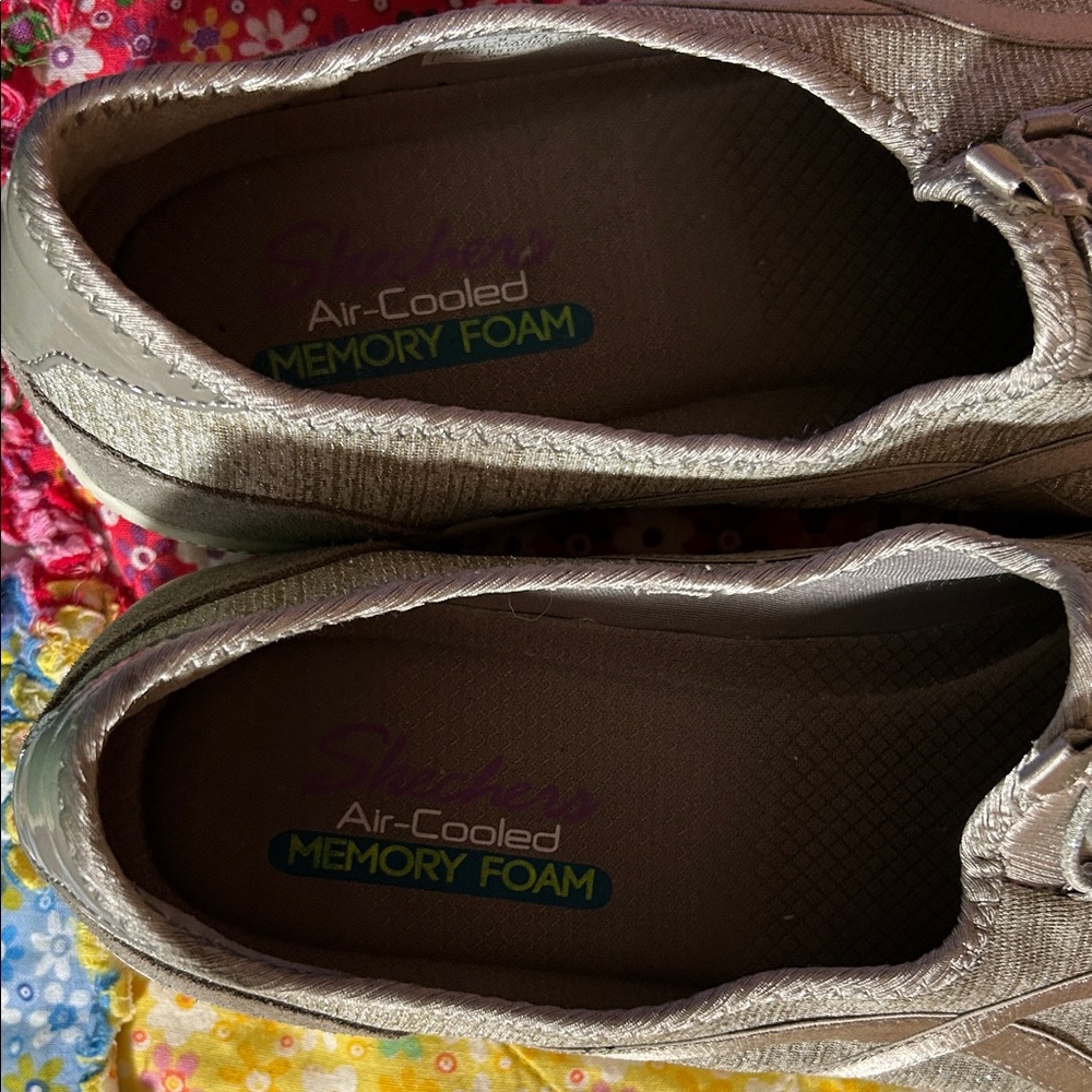 NWOB Skechers Women's Tan Sparkly Slip-On Air Cooled Memory Foam Sneakers, Sz 11 - Picture 4 of 10